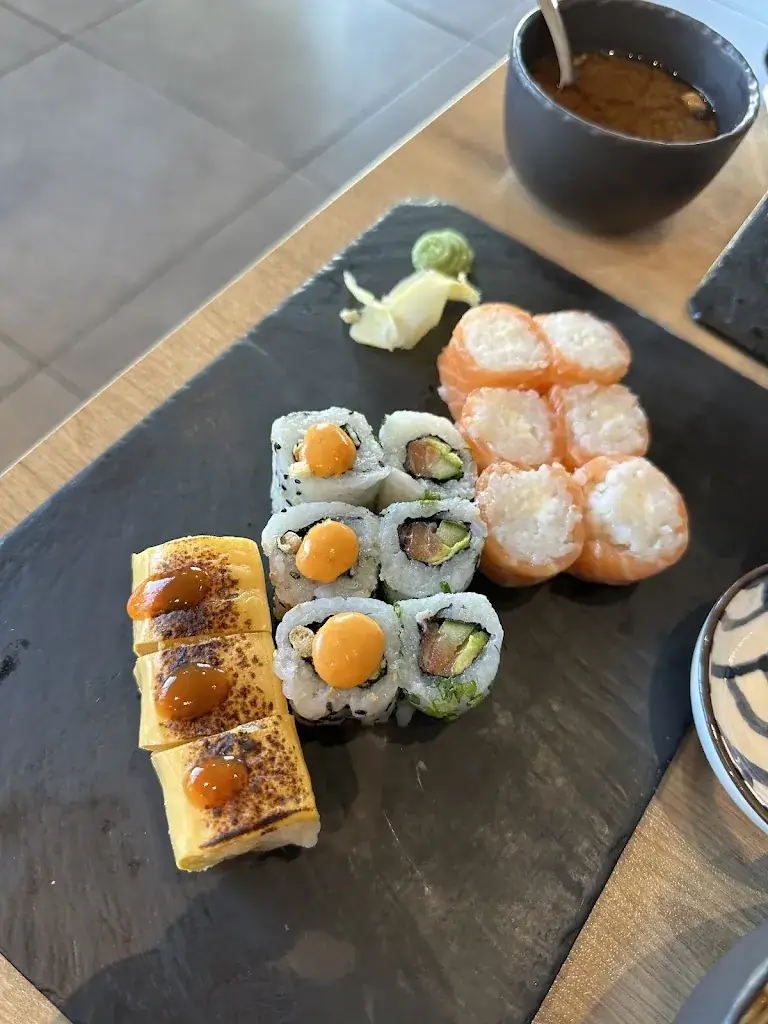 KALY SUSHI UZES_Uzès_slider_image_3