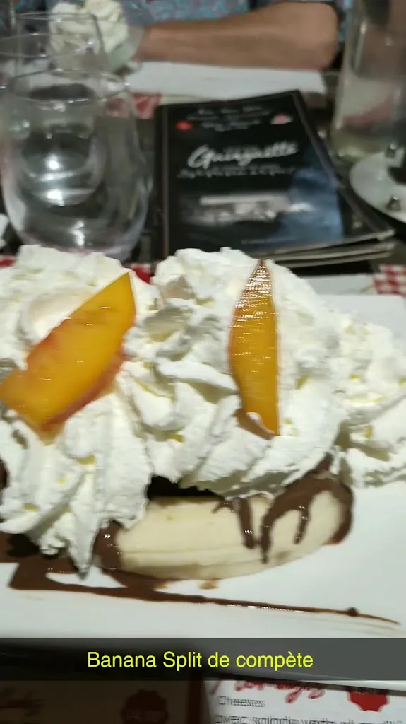 La P'tite Guinguette_Saint-Étienne-des-Sorts_slider_image_2