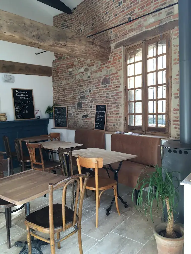 Le Petit Comptoir restaurante en Verfeil