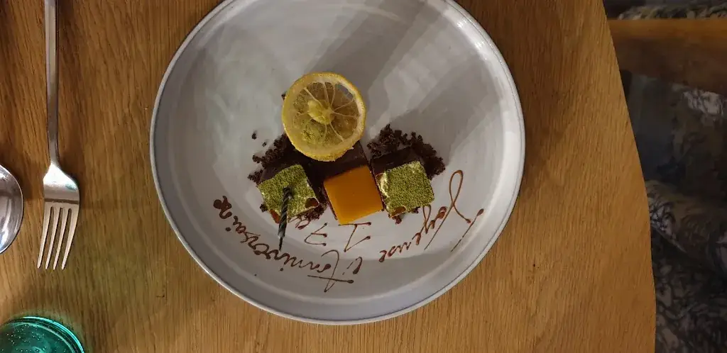 Marie Christine Caulier_Restaurant La Promenade_Verfeil_review