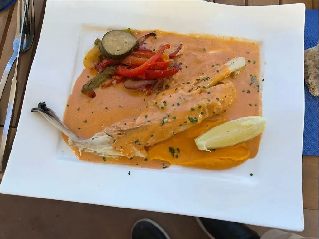 Gilles Chapellon_La Marine_Valras-Plage_review