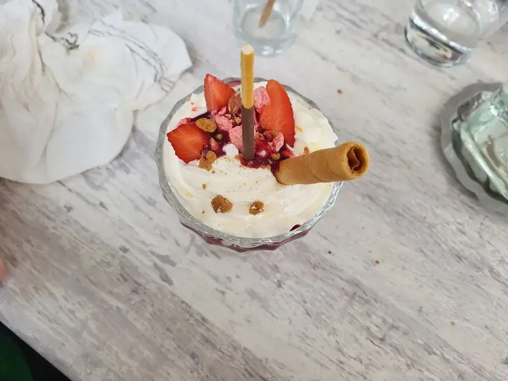 Vanessa “Waness 10” D._ENTRE NOUS_Valras-Plage_review