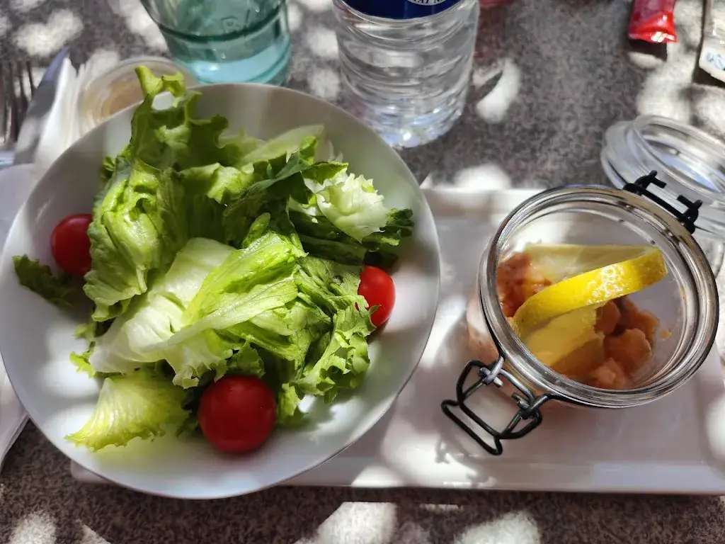 Benjamin Gay_La Voile Verte_Valras-Plage_review