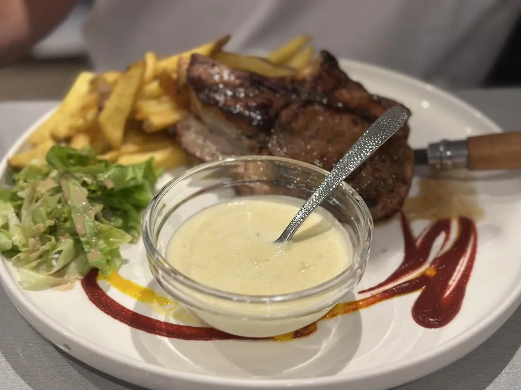 Alexandra Taube_Restaurant Chez Veda Ô Fagot_Valras-Plage_review