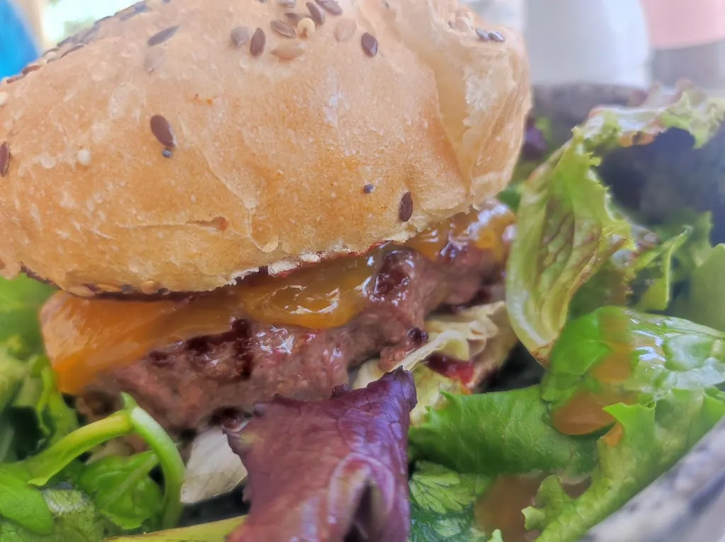 Edmond Clos_Pinky Beach_Valras-Plage_review