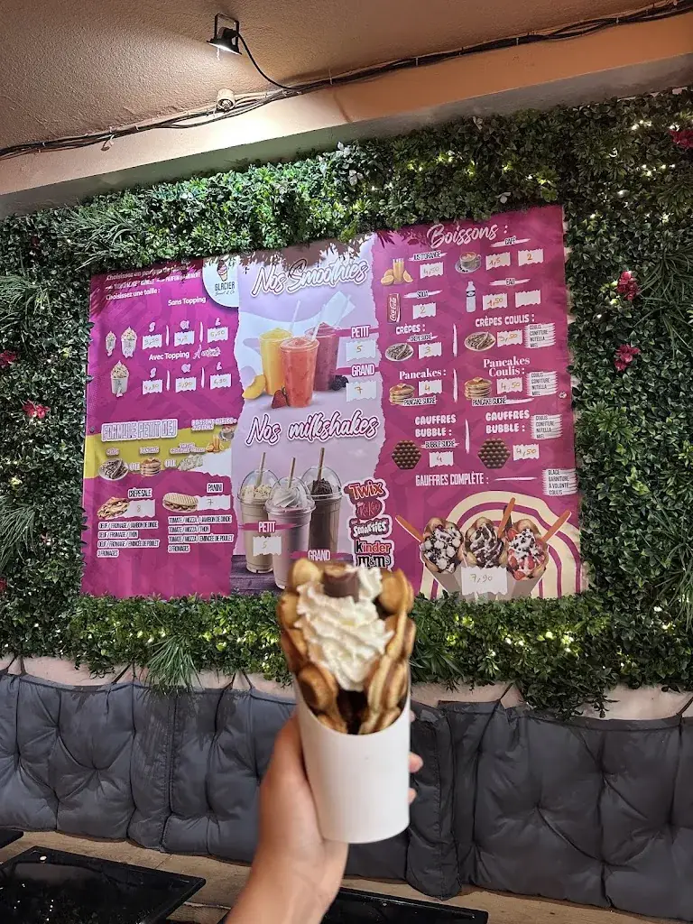 Amal Guechati_YAYOURT&CO_Valras-Plage_review