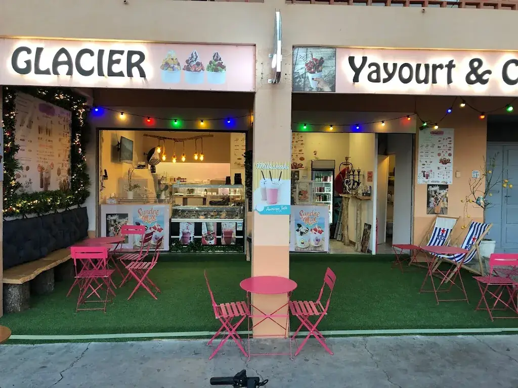 YAYOURT&CO restaurant in Valras-Plage