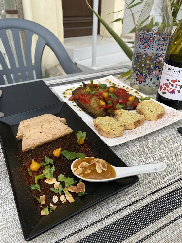 Ariadna Martín_LA TABLE DES AMIS_Vernet-les-Bains_recensione