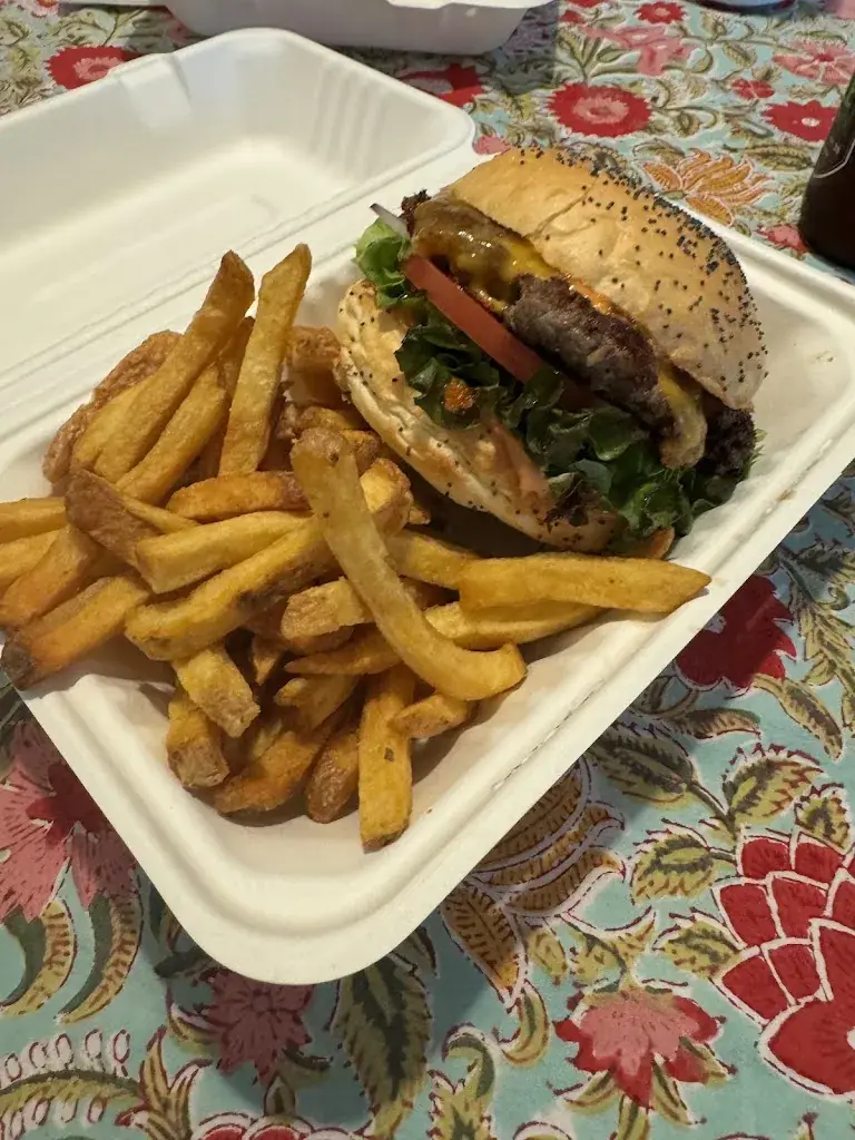 Lyu T_Inglewood Plainpalais_Genève_review