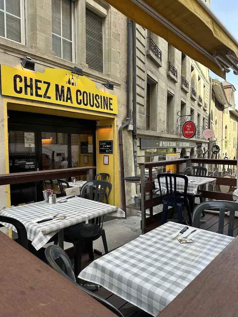 Chez ma cousine Bourg-de-four restaurant in Genève