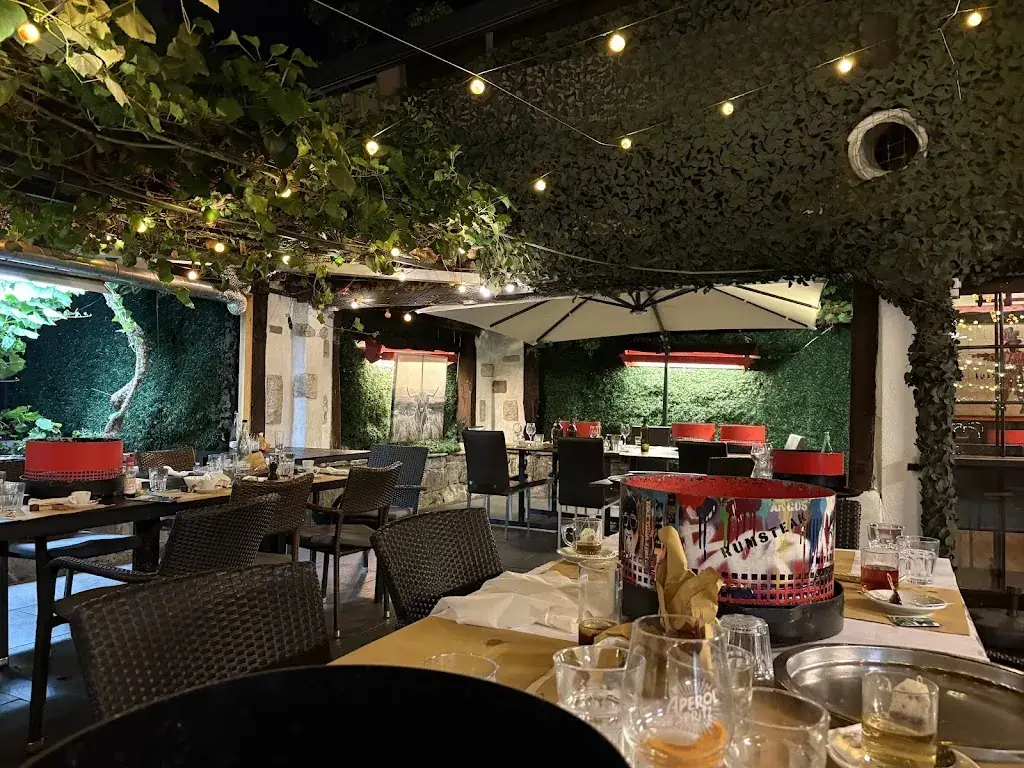 Valais-style Tavern_le-Lignon_slider_image_3