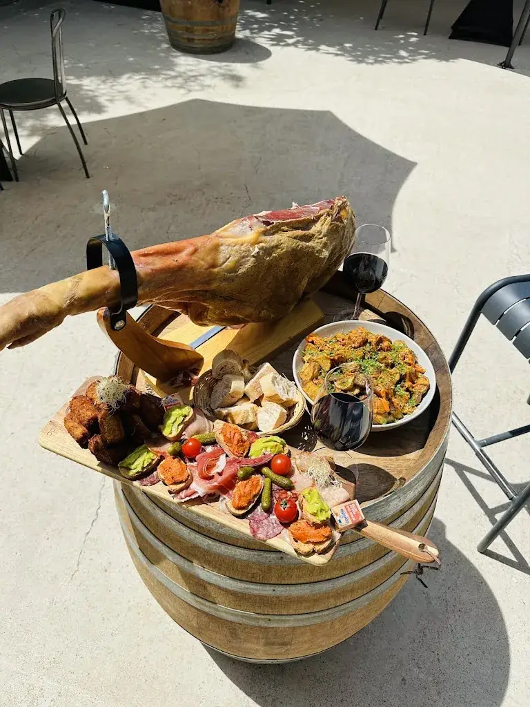 Le Bon Accueil - By Remy_Vézénobres_slider_image_3