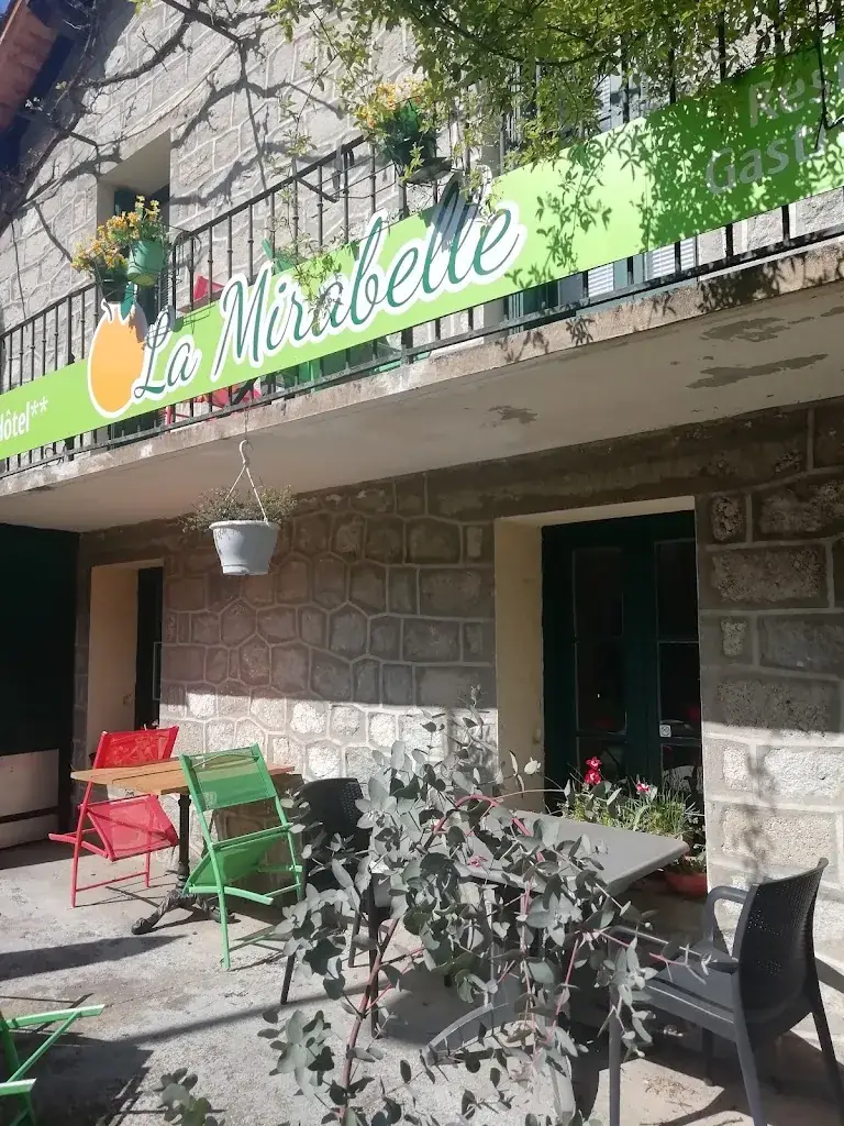 La Mirabelle-Casteil /Restaurant Gastronomique restaurante en Casteil