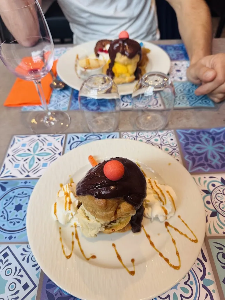 Restaurant Chez Caro_Meyzieu_slider_image_2