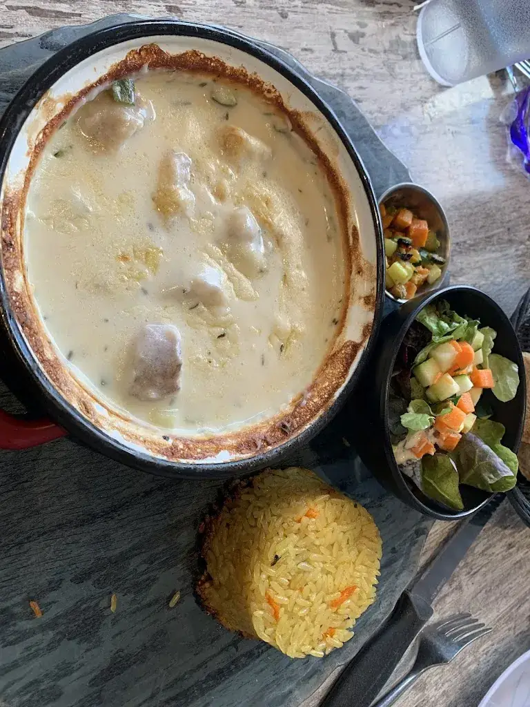 B K_La table de Mel_Vias_review