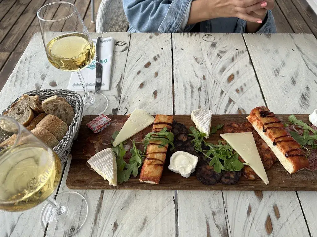 Leaburn_Chiringuito vias plage_Vias_review