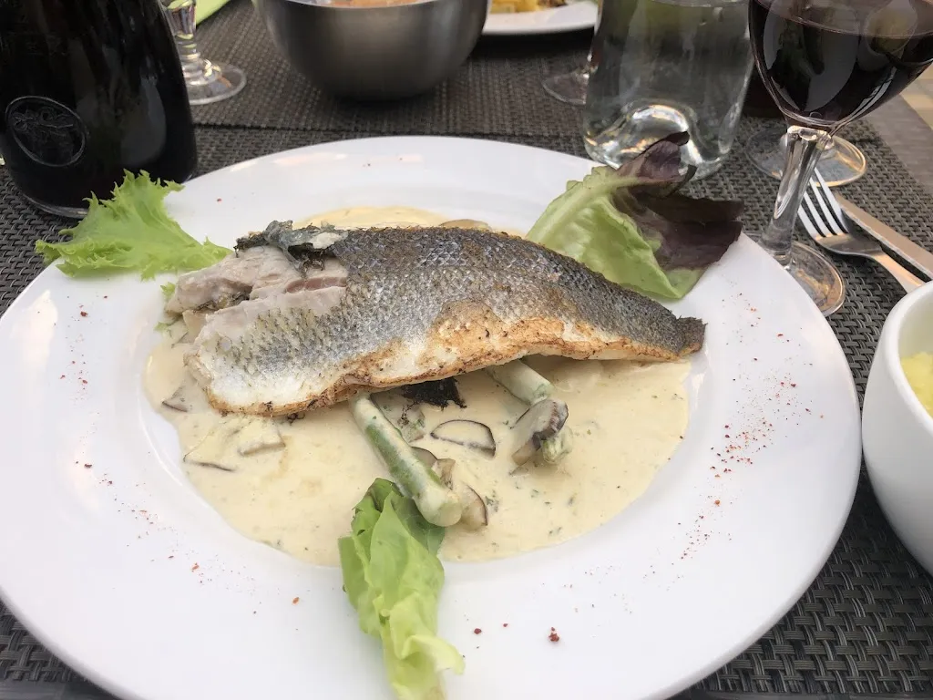 joanne evans_L'Amandine_Vias_review