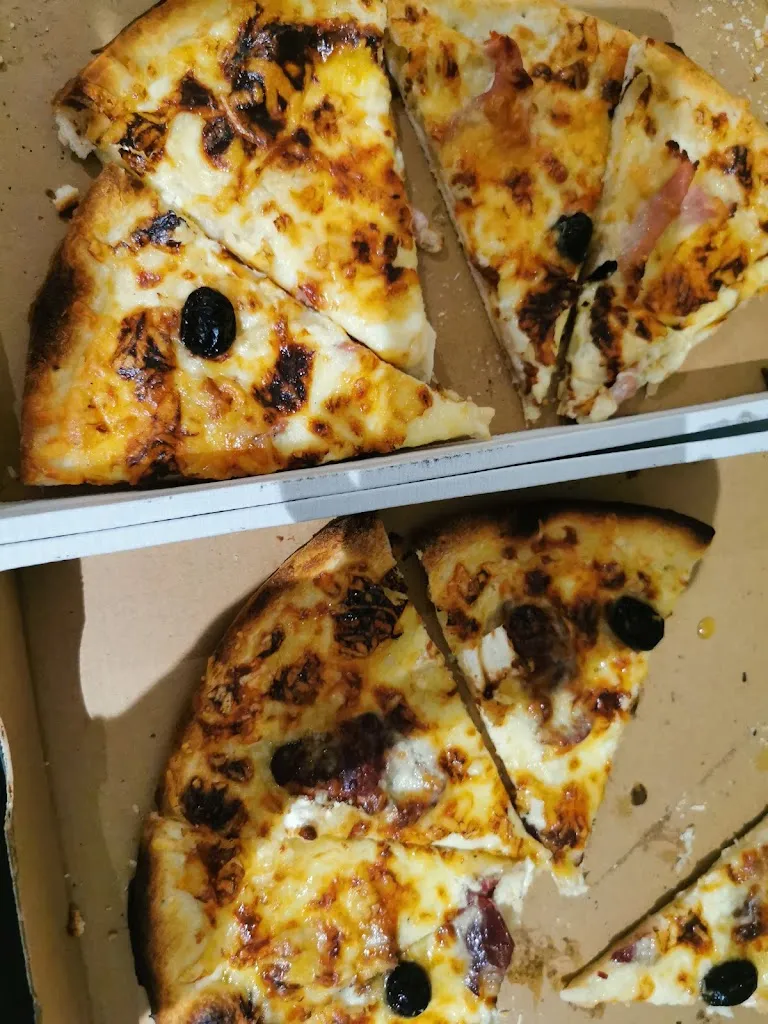 Adelaide Galdo_Pizza Vaness_Vielmur-sur-Agout_review
