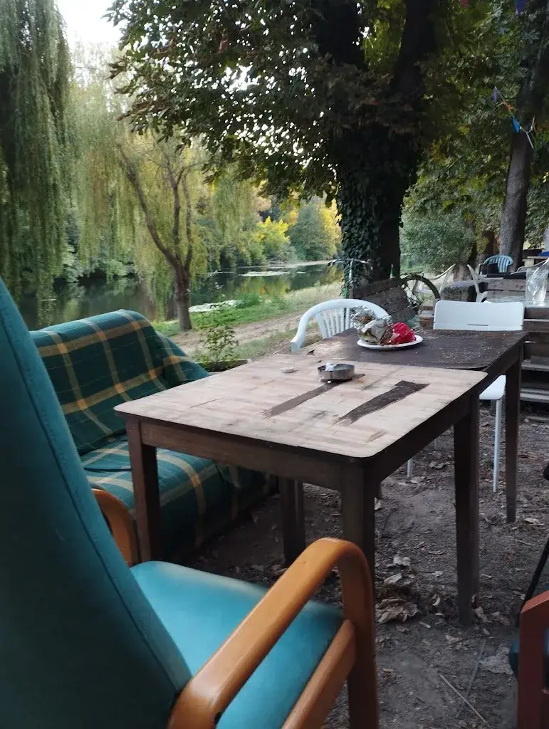 Guinguette chez marius restaurant in Vielmur-sur-Agout