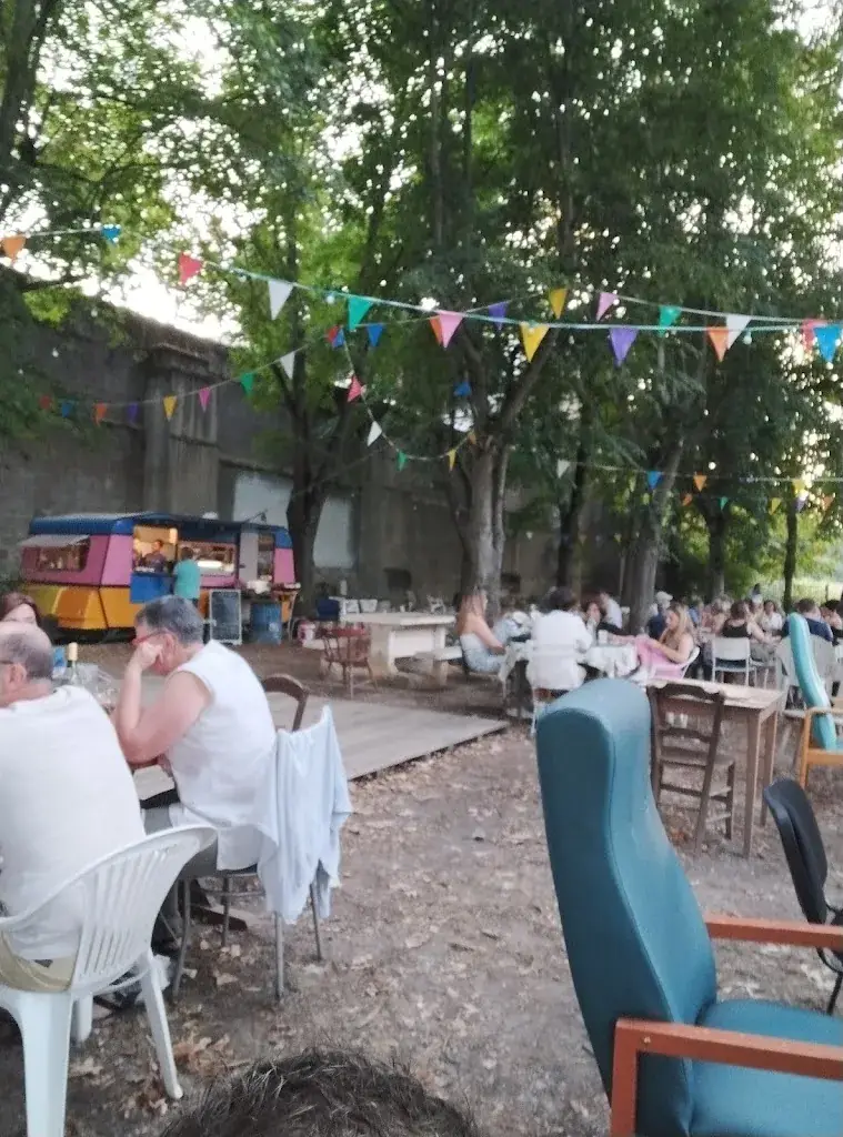 Guinguette chez marius_Vielmur-sur-Agout_slider_image_2