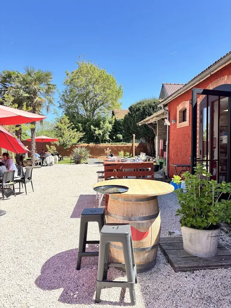 Joannie Bonté_Maison Moustache_Vic-en-Bigorre_recensione