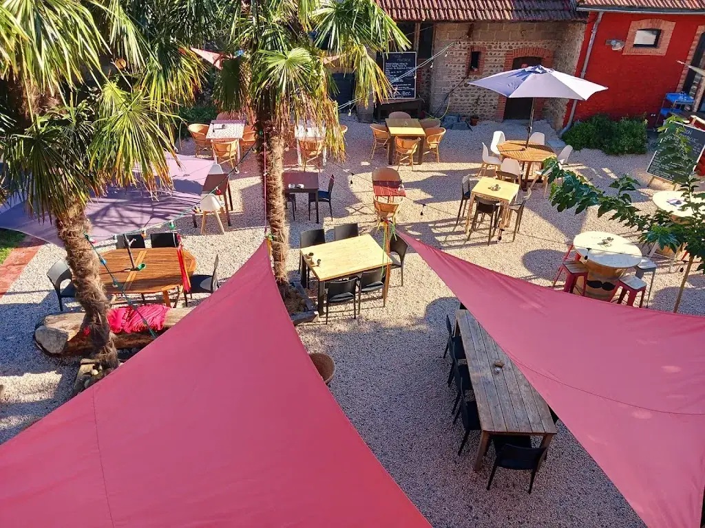 Maison Moustache_Vic-en-Bigorre_slider_image_1