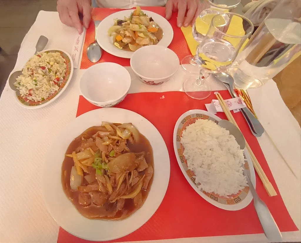 Aazenmassages Karen_Restaurant La baie d'Ha Long_Vic-en-Bigorre_review