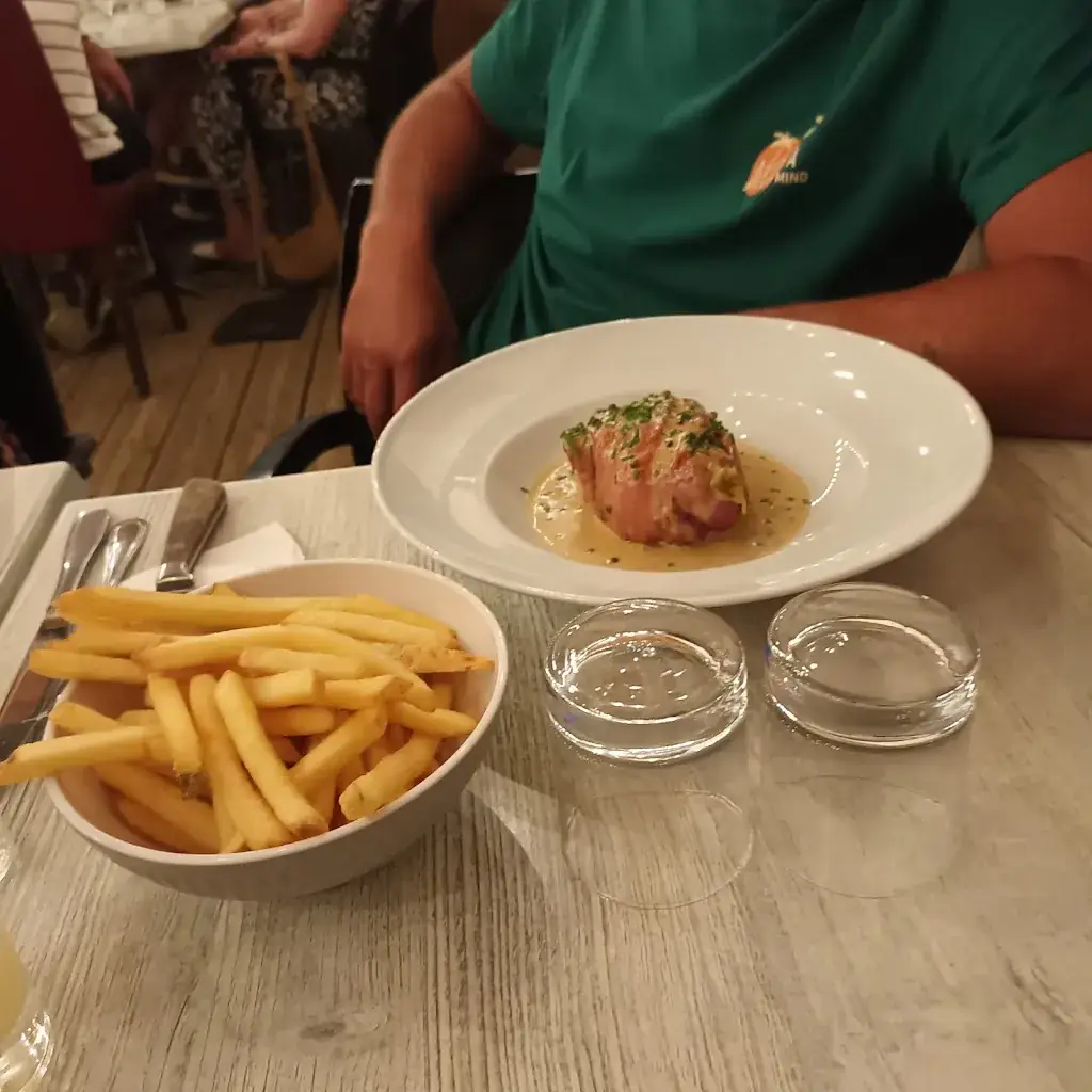 L'Axurit restaurant in Villelongue-dels-Monts