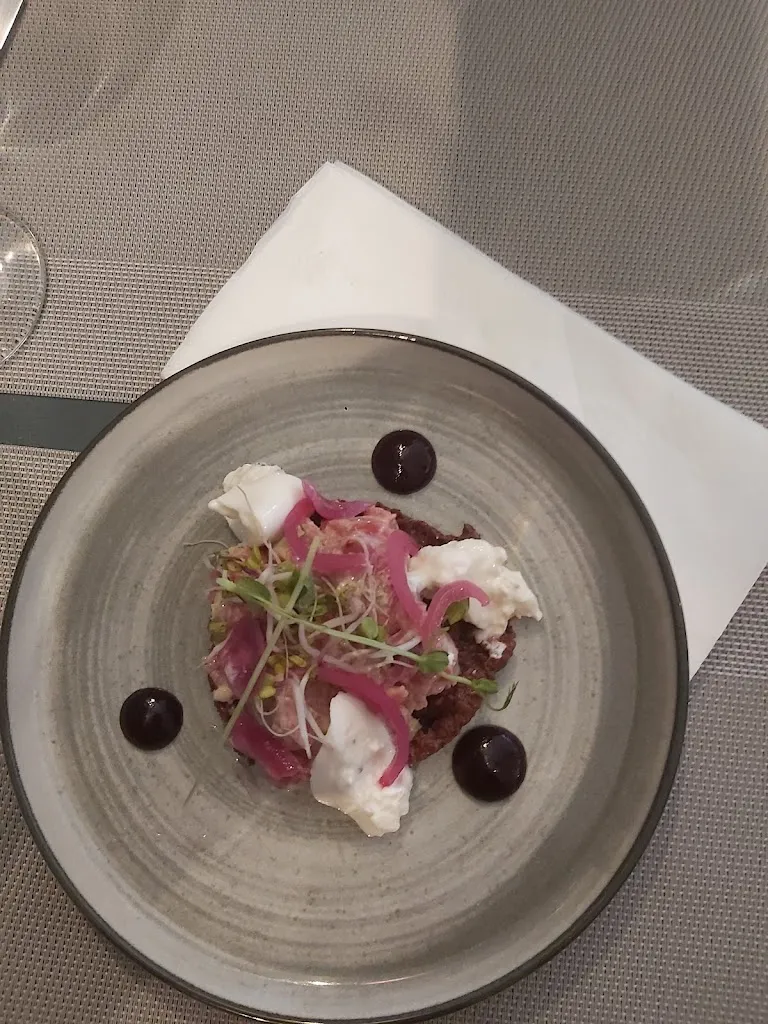 Laurence Anonymous_La petite plume_Villefranche-de-Lauragais_Bewertung