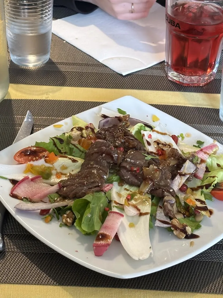 Clément_Le Pas Pareil_Vic-Fezensac_review