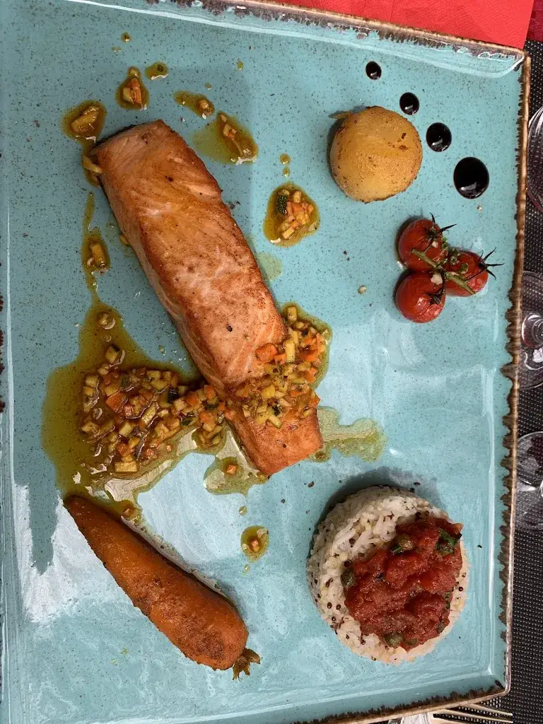 greg muoio_Les Tortues_Vic-Fezensac_review