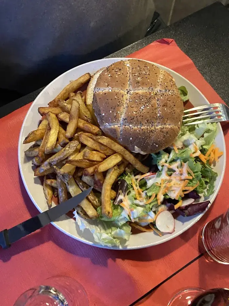 Paul Durieux_L Etalon_Vic-Fezensac_review