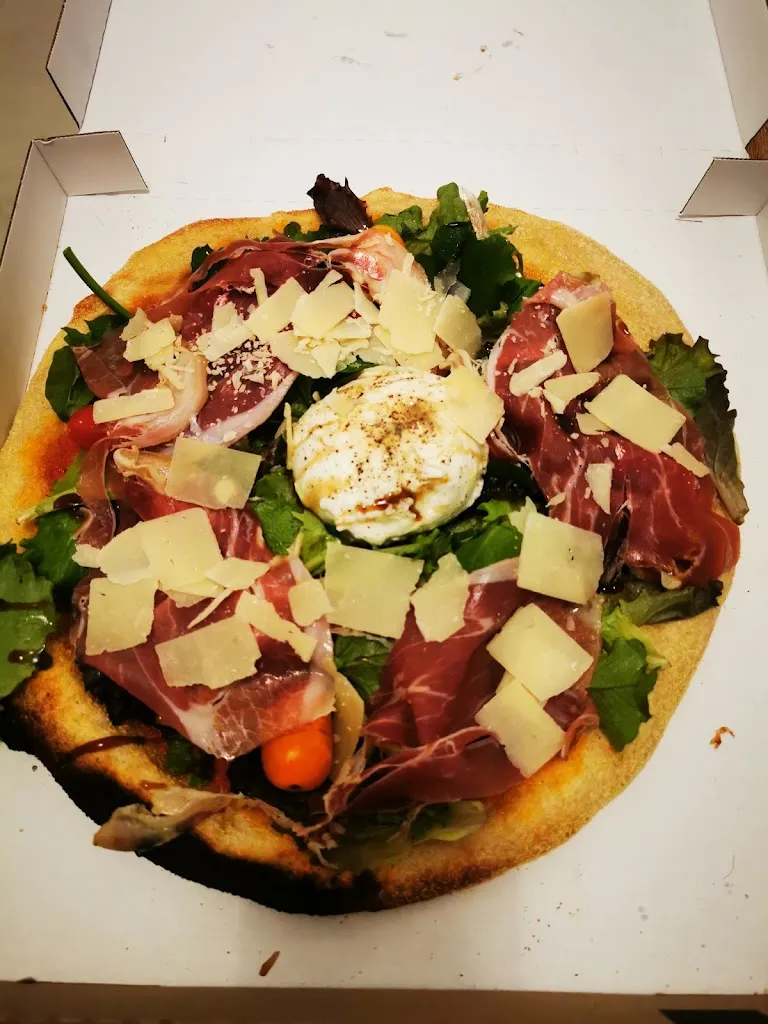 Audrey C_La Cabane Pizzas à emporter_Vic-Fezensac_review