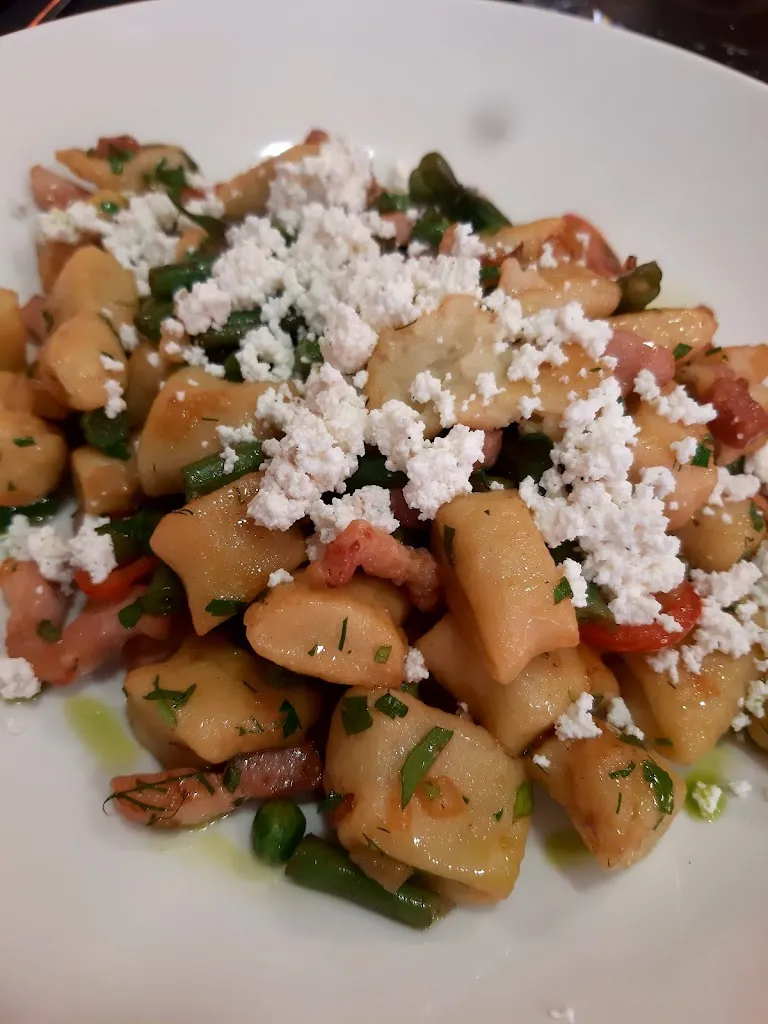 Rebecca B._Maison de Bartosz - Restaurant Brasserie Bar - spécialités polonaises_Villefranche-de-Rouergue_review