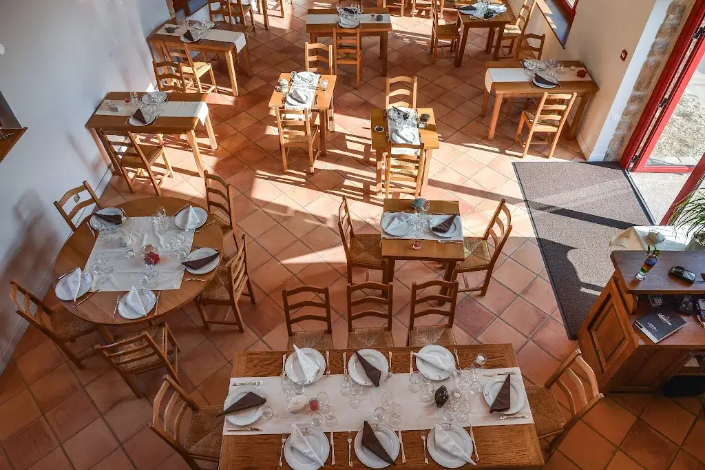 Restaurant Les Sarments_Arnas_slider_image_1