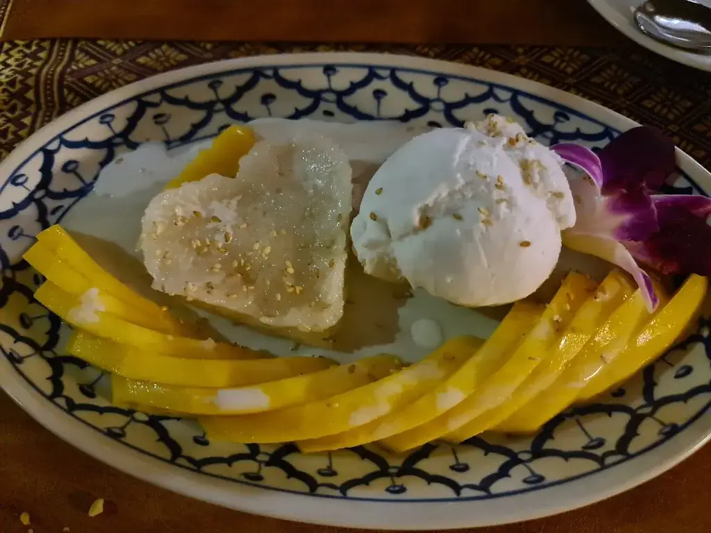 Menu_L'Éléphant Blanc_Villeneuve_image_6