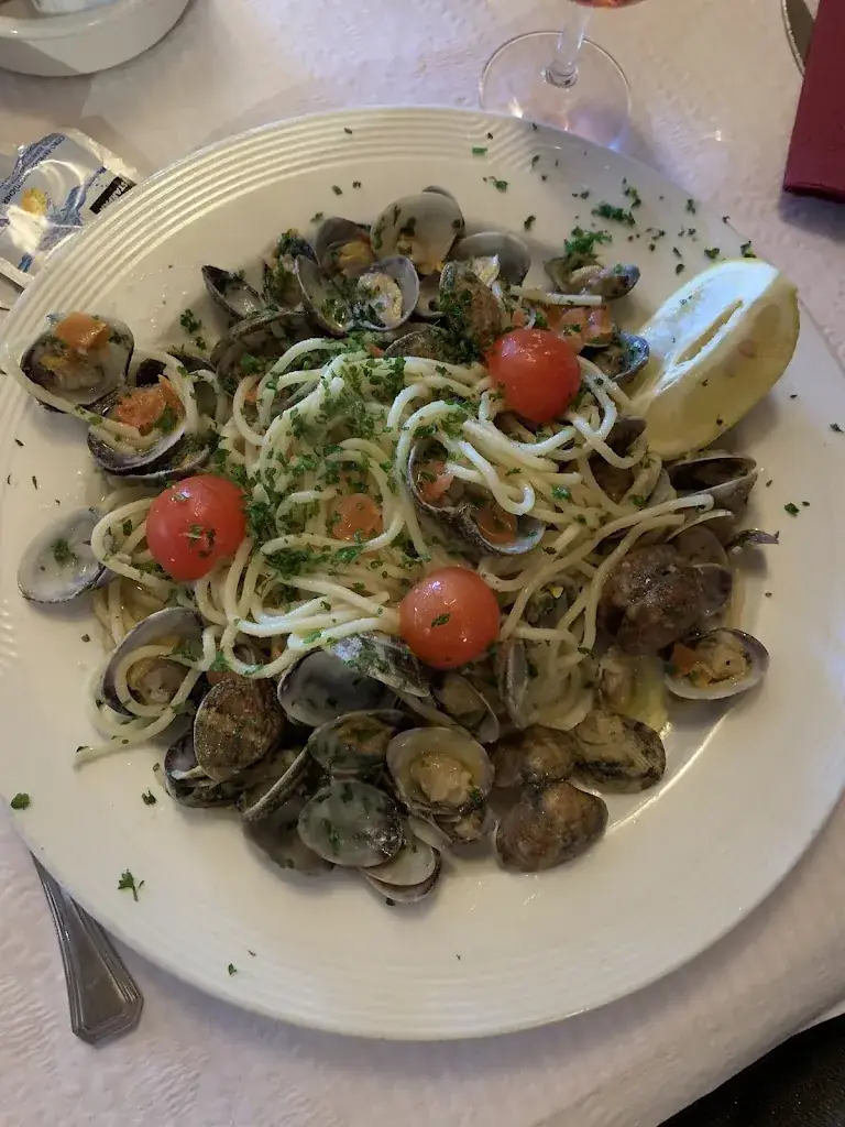 Magalie Perez_Gondola Veneziana_Villeneuve_review