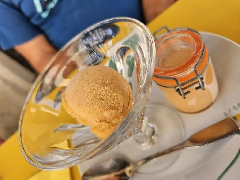 Philippe Sassé_Au bougainvillier_Villeneuve-lès-Maguelone_review