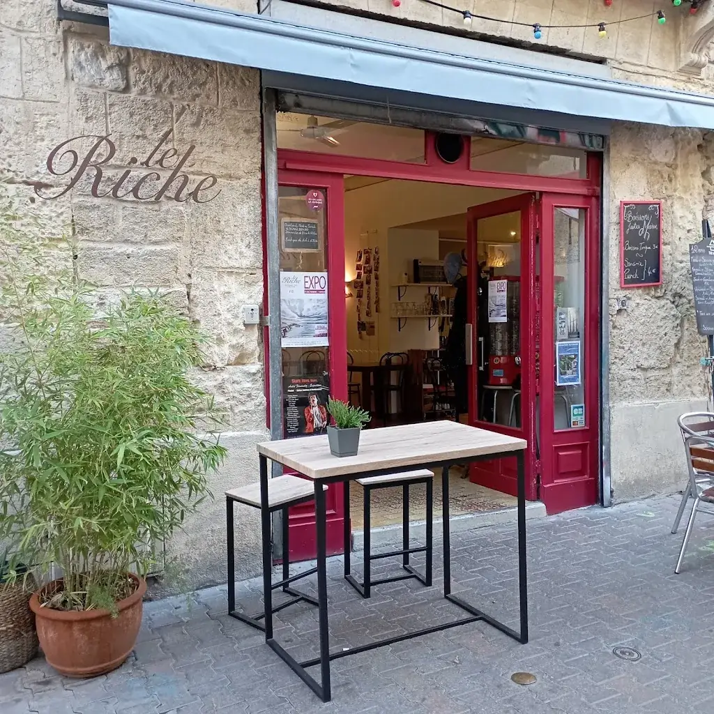 Le Riche restaurant in Villeneuve-lès-Maguelone