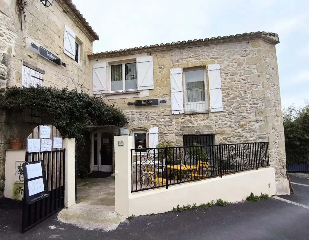 Brigitte Huchet_techer L'authenticité._Villetelle_review