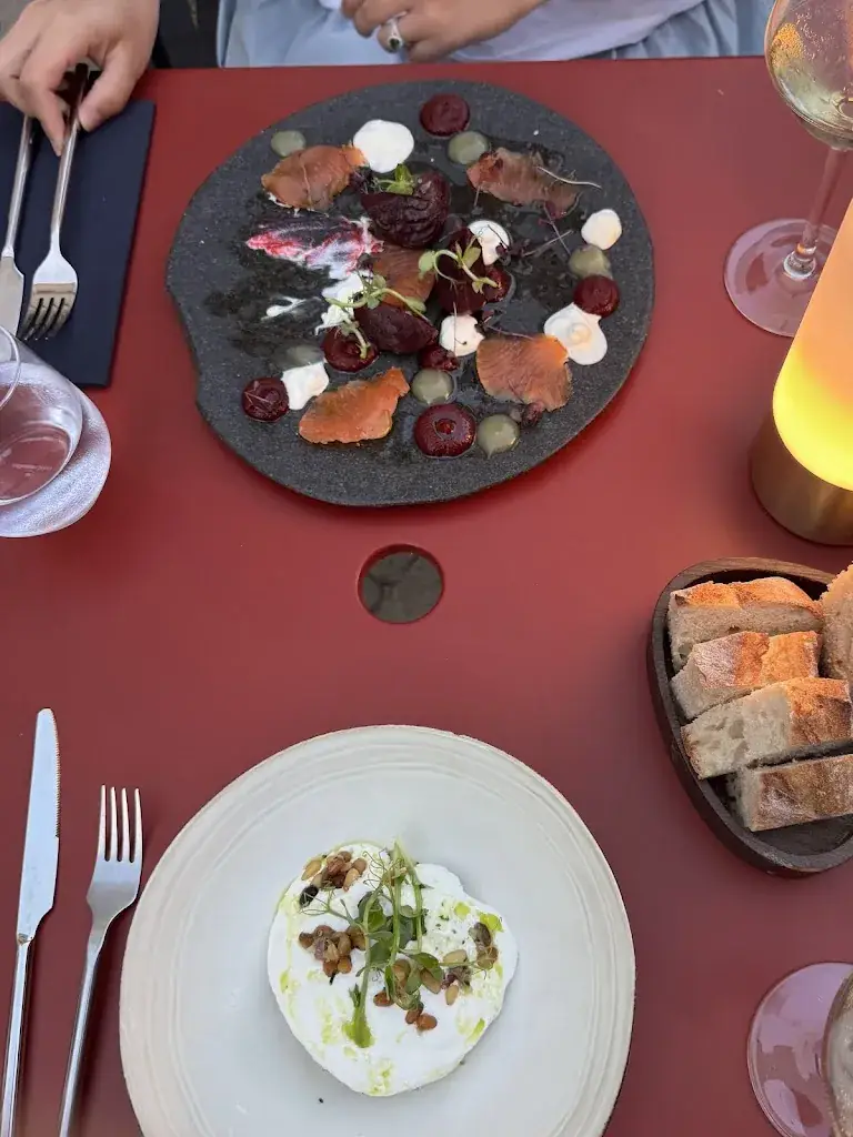 Kyle Hennies_L’emulsion_Villeneuve-lès-Avignon_review