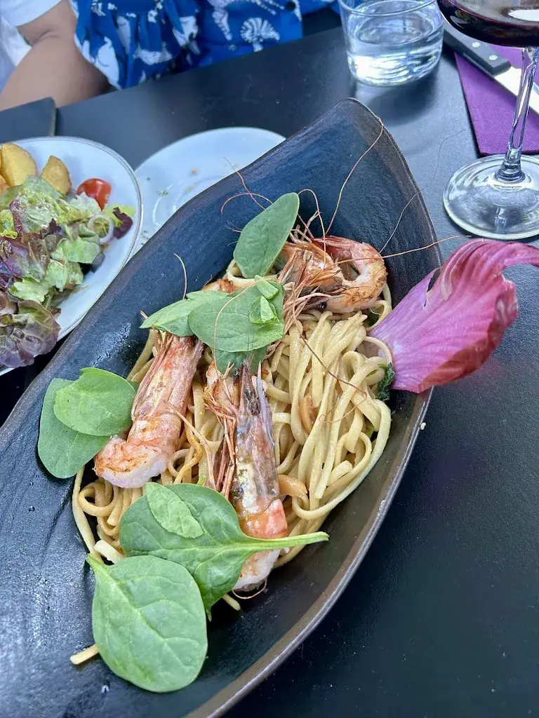 Clariss C_Aubergine_Villeneuve-lès-Avignon_review