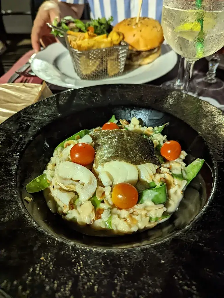 Stefanie Potgieter_Aubergine_Villeneuve-lès-Avignon_review