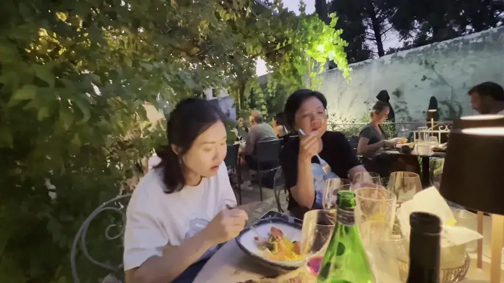 Restaurant La Livrée - Villeneuve lès Avignon_Villeneuve-lès-Avignon_slider_image_2