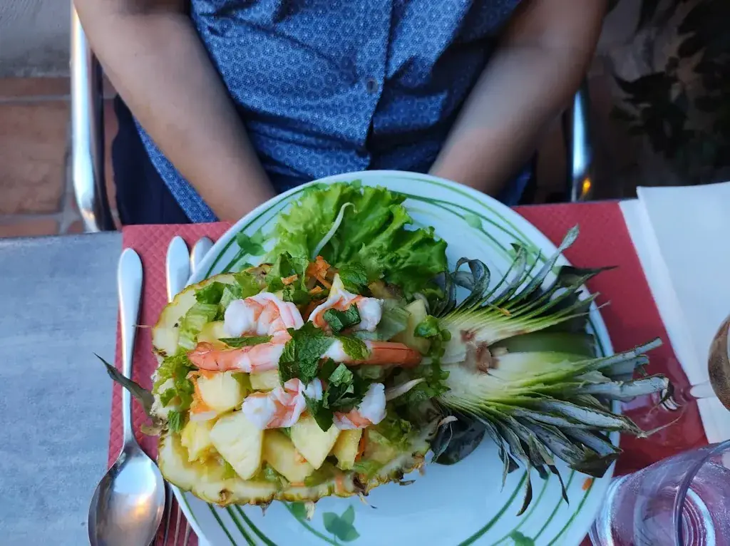 Reto C. Wambach_Le Salakha_Villeneuve-lès-Avignon_reseña