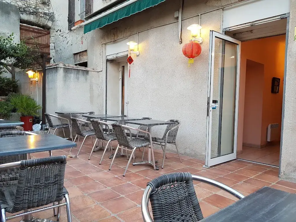 Le Salakha_Villeneuve-lès-Avignon_slider_image_1