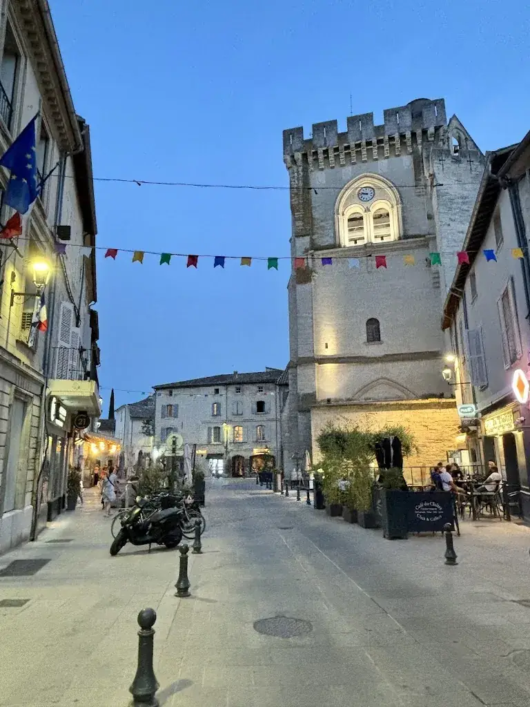 Lalo Perez_NATURABSOLU_Villeneuve-lès-Avignon_review