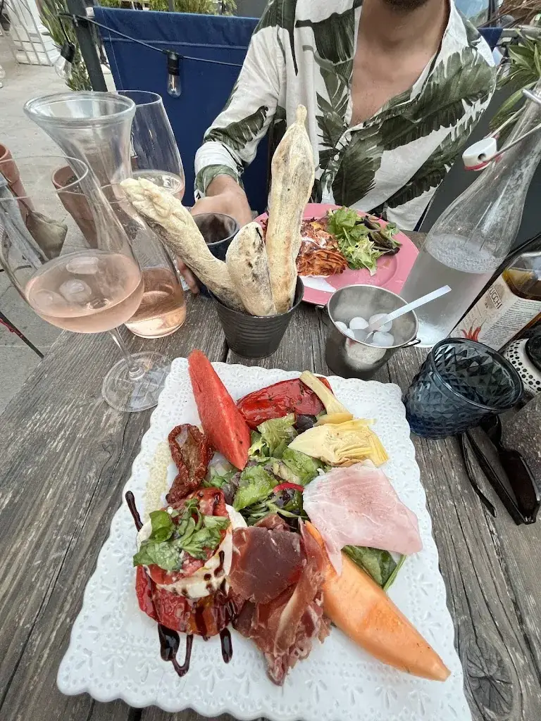 Jan Schmechtig_Brigitte Coffee Shop_Villeneuve-lès-Avignon_review