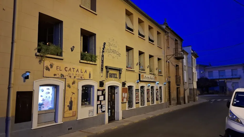 La Petite Auberge de Marie_Vinça_slider_image_3