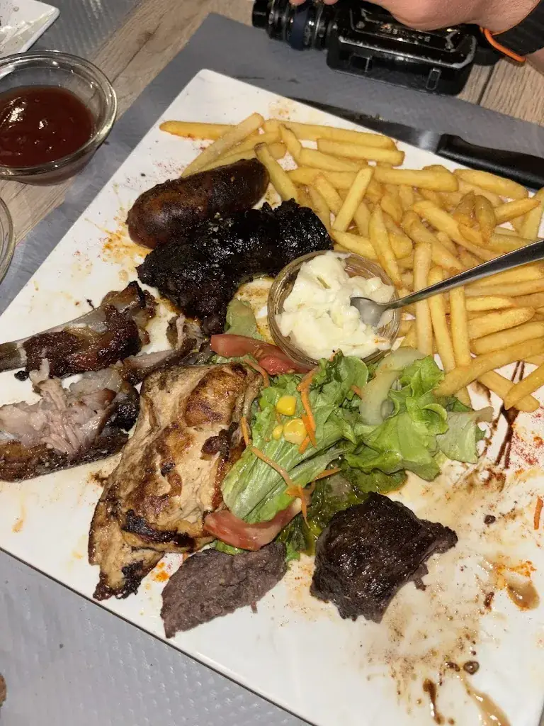 Restaurant Riva Bella_Vinça_slider_image_2